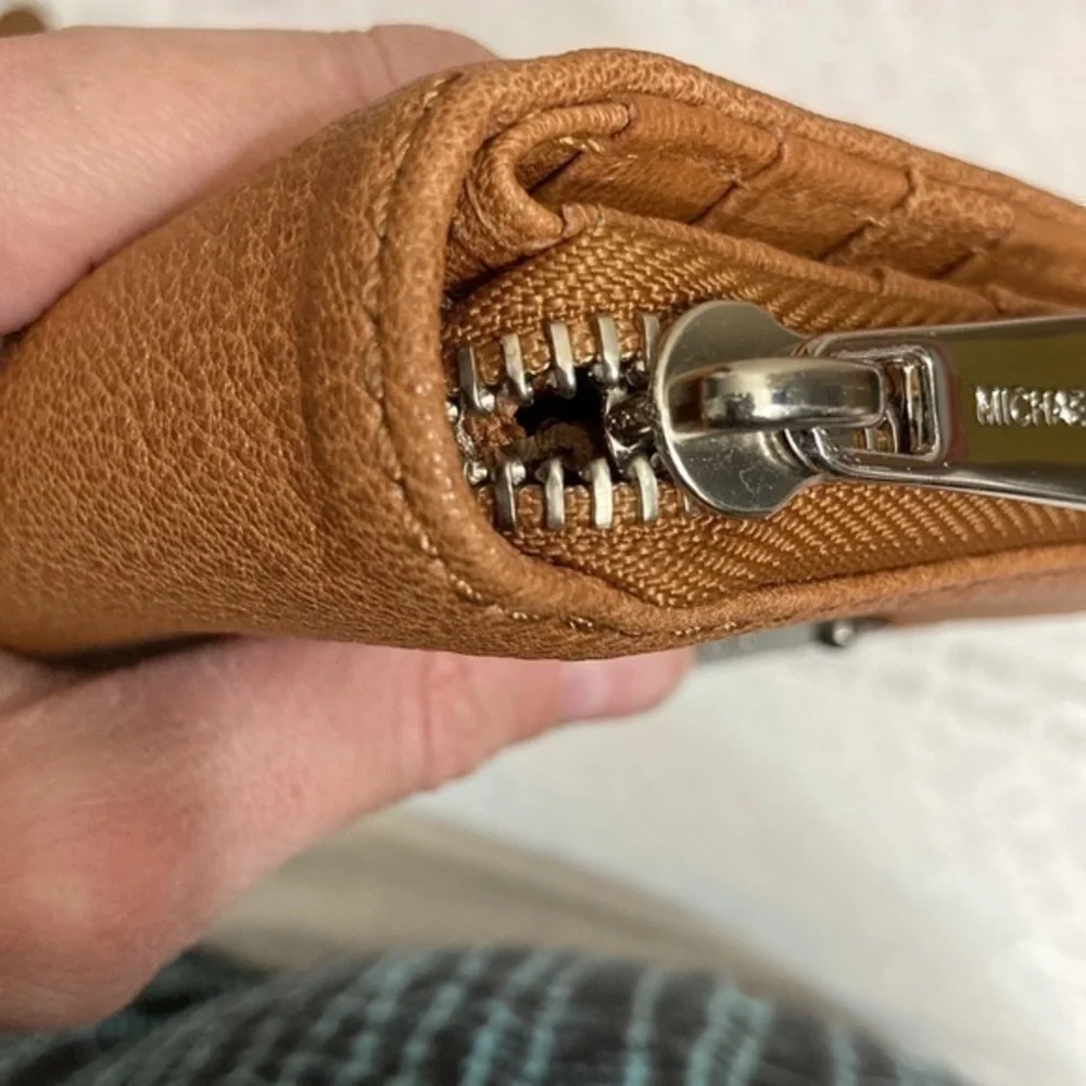 Michael kors brown leather wallet